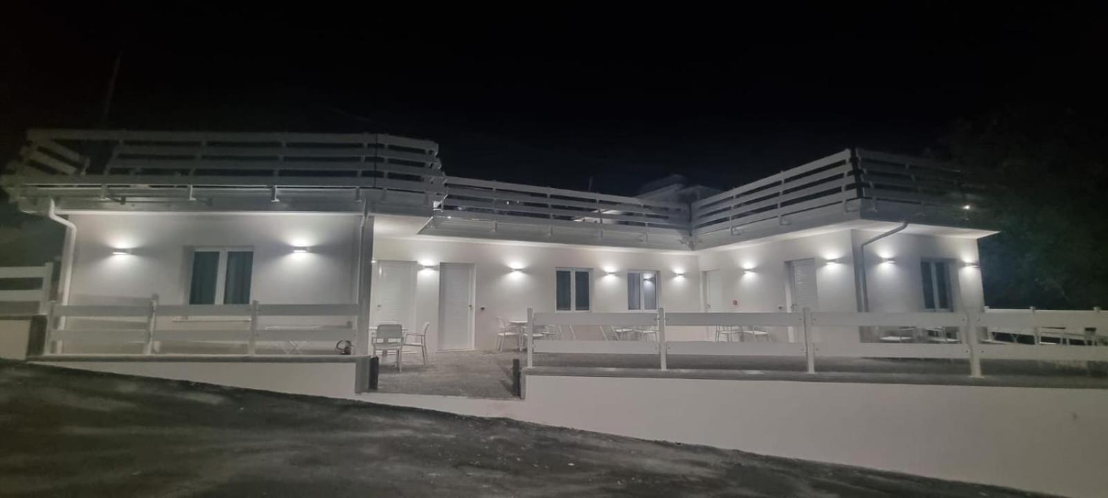 Hotel La Praia Zambrone Bagian luar foto