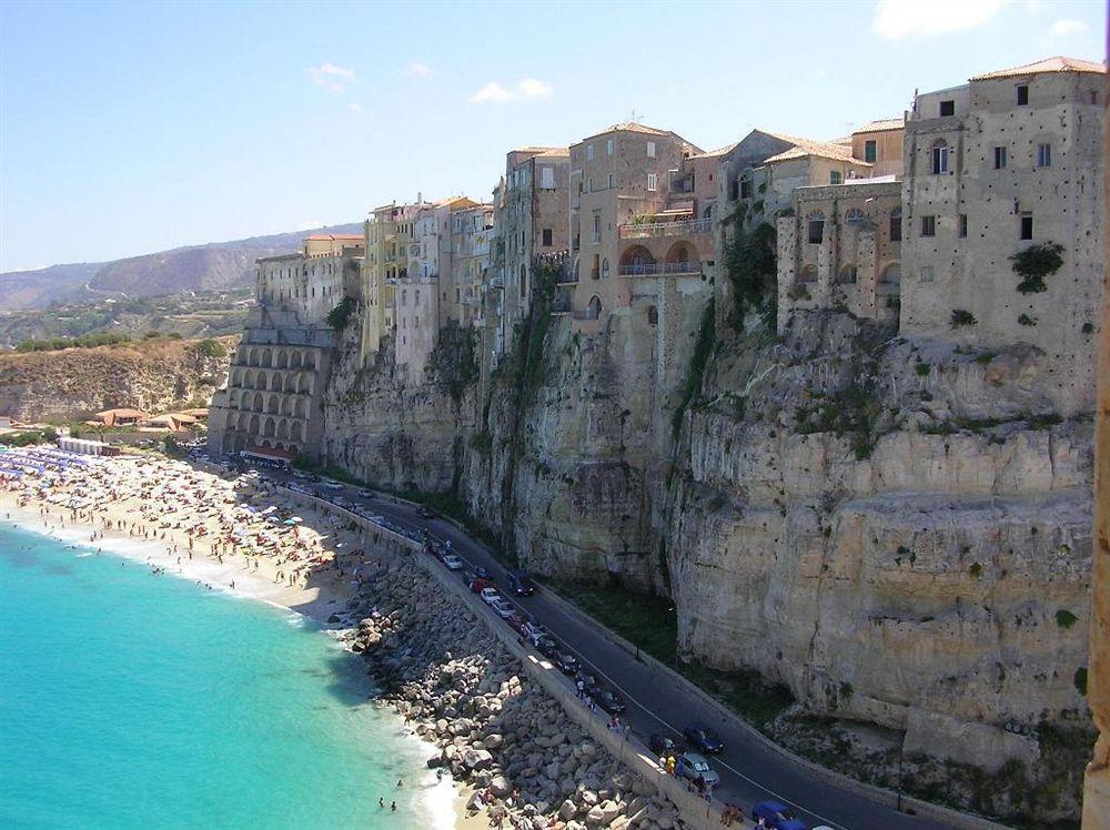 Hotel La Praia Zambrone Bagian luar foto